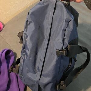 LL Bean large navy blue duffel bag